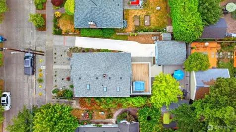 7337 Jones Avenue NW Seattle WA 98117
