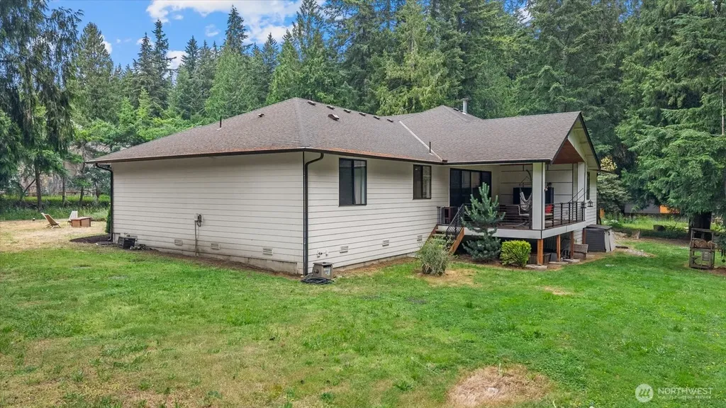 13529 Cascadian Way Everett WA 98208