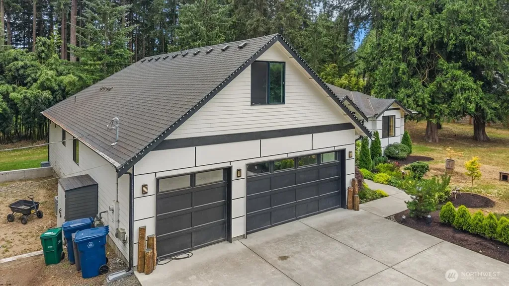 13529 Cascadian Way Everett WA 98208