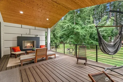 13529 Cascadian Way Everett WA 98208