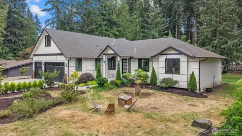 13529 Cascadian Way Everett WA 98208