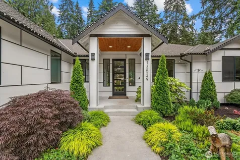 13529 Cascadian Way Everett WA 98208