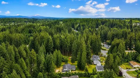 13529 Cascadian Way Everett WA 98208