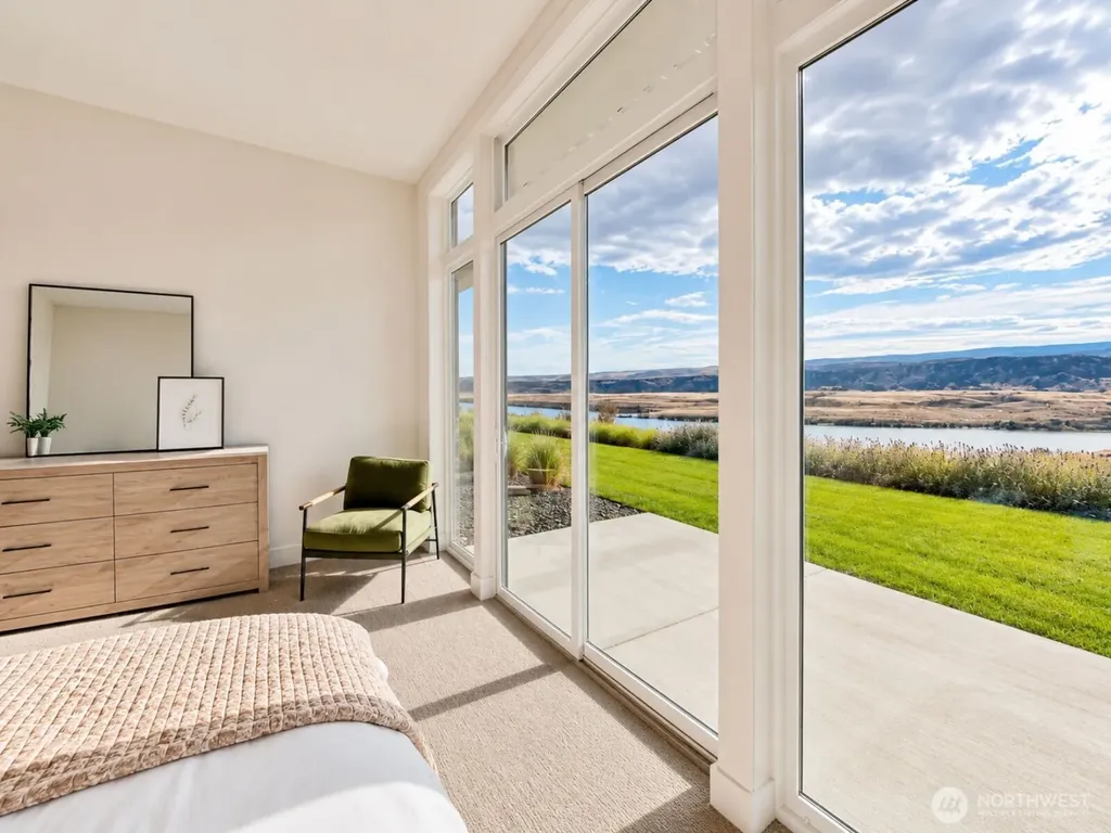 9665 Ridgeview Drive NW Quincy WA 98848