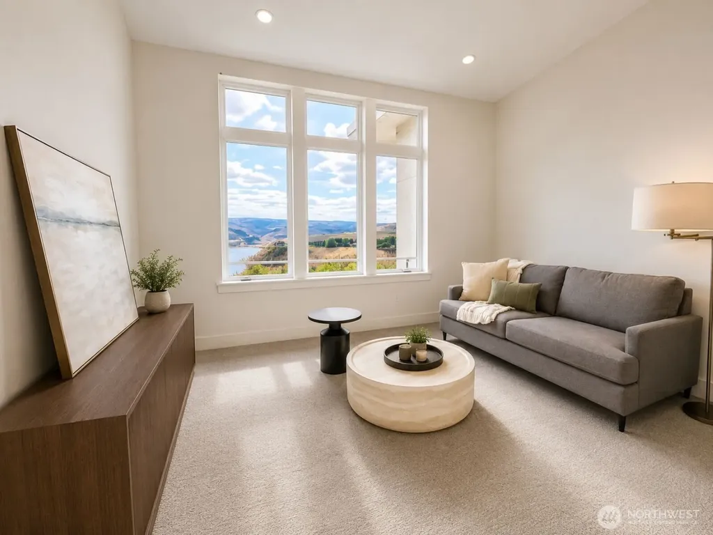 9665 Ridgeview Drive NW Quincy WA 98848