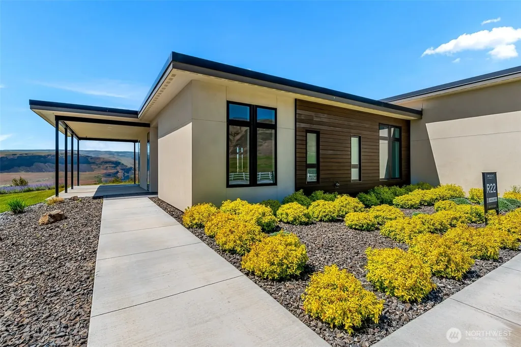 9665 Ridgeview Drive NW Quincy WA 98848
