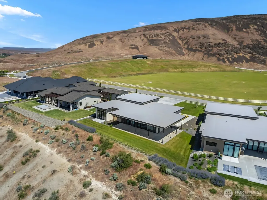 9665 Ridgeview Drive NW Quincy WA 98848