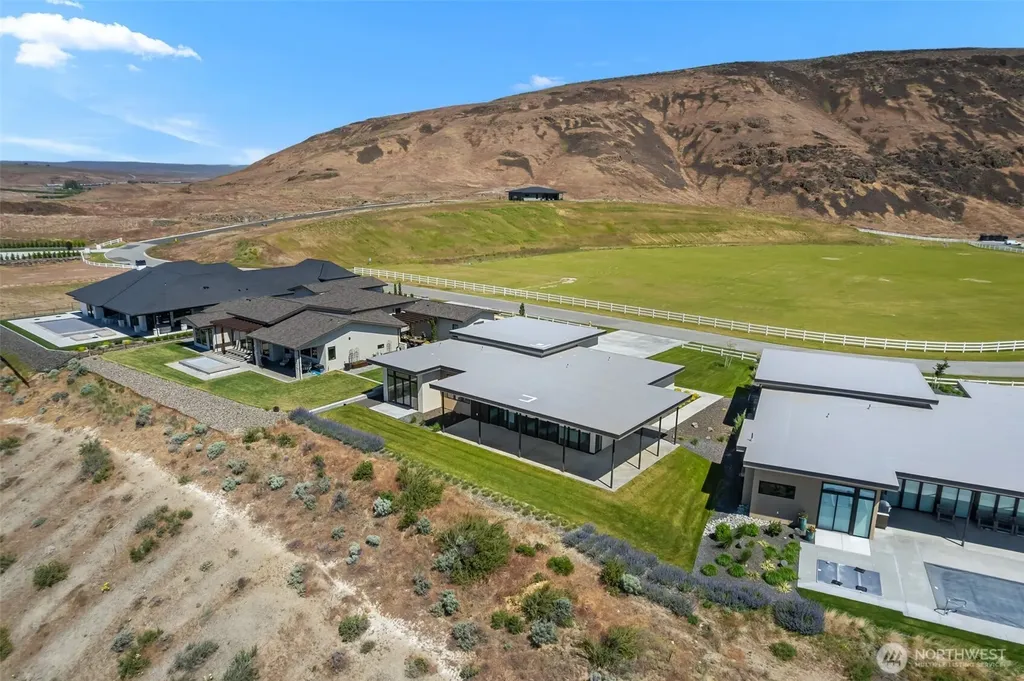 9665 Ridgeview Drive NW Quincy WA 98848