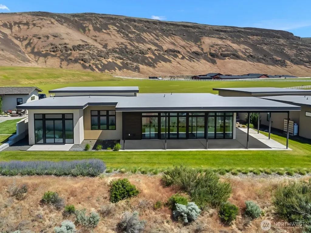 9665 Ridgeview Drive NW Quincy WA 98848