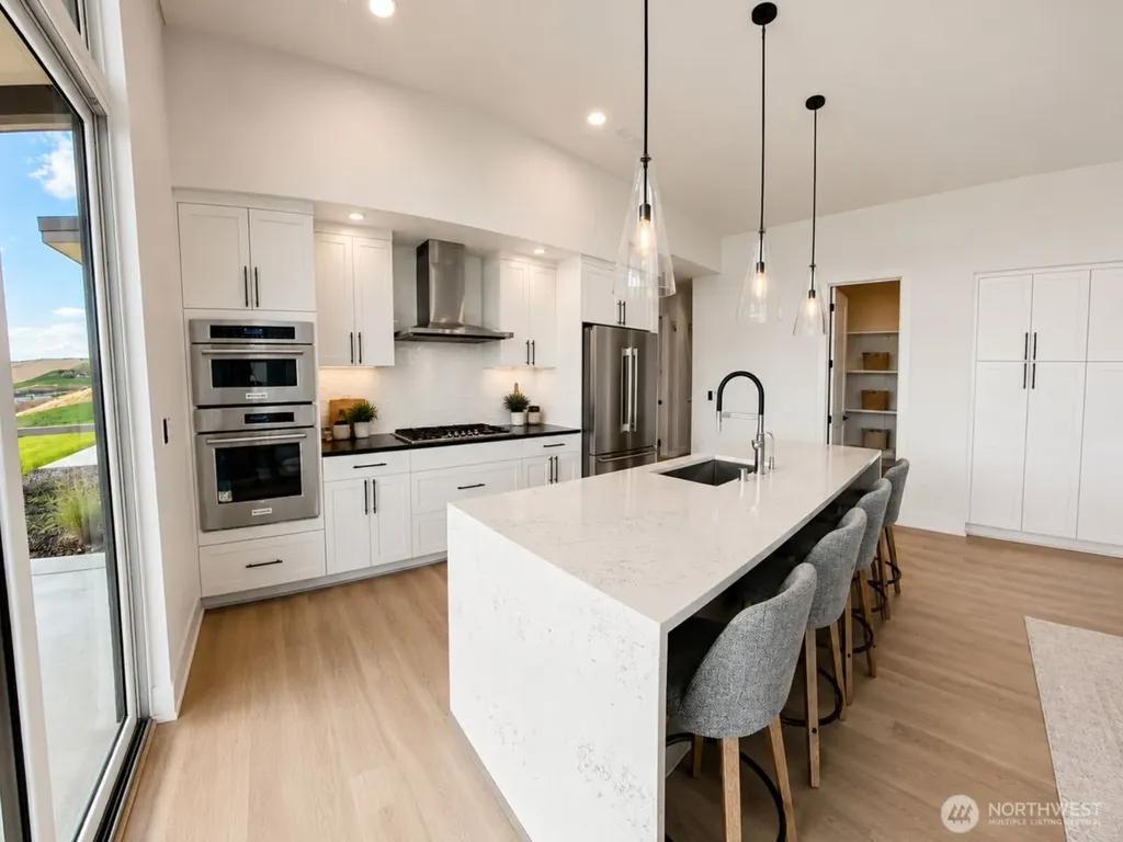 9665 Ridgeview Drive NW Quincy WA 98848