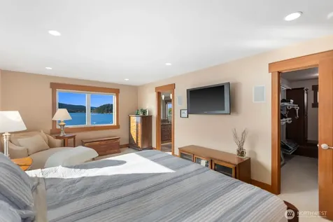 301 Driftwood Shores Road Camano Island WA 98282