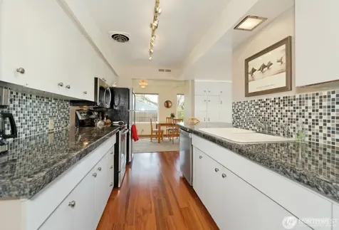 10221 132nd Avenue NE Kirkland WA 98033