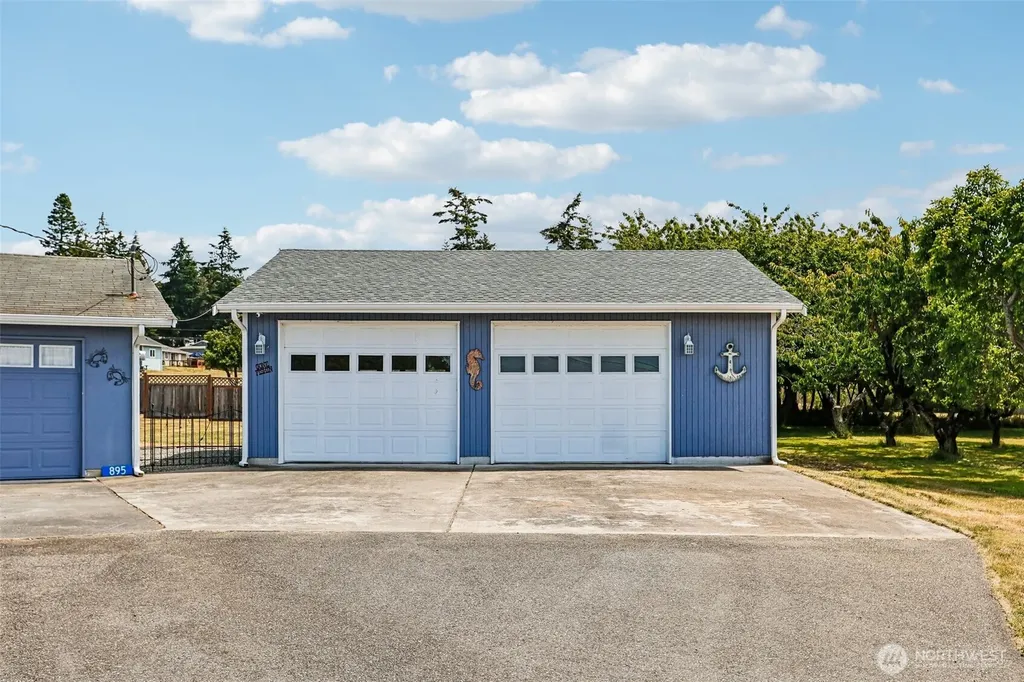 895 Prairie View Avenue Coupeville WA 98239