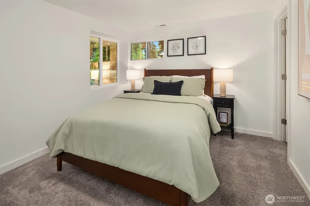 5702 239th Place SW Mountlake Terrace WA 98043