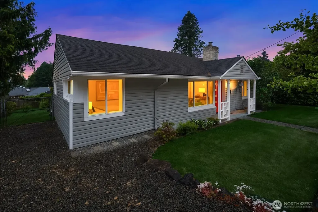 5702 239th Place SW Mountlake Terrace WA 98043