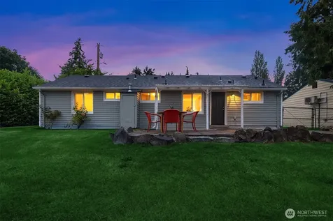 5702 239th Place SW Mountlake Terrace WA 98043