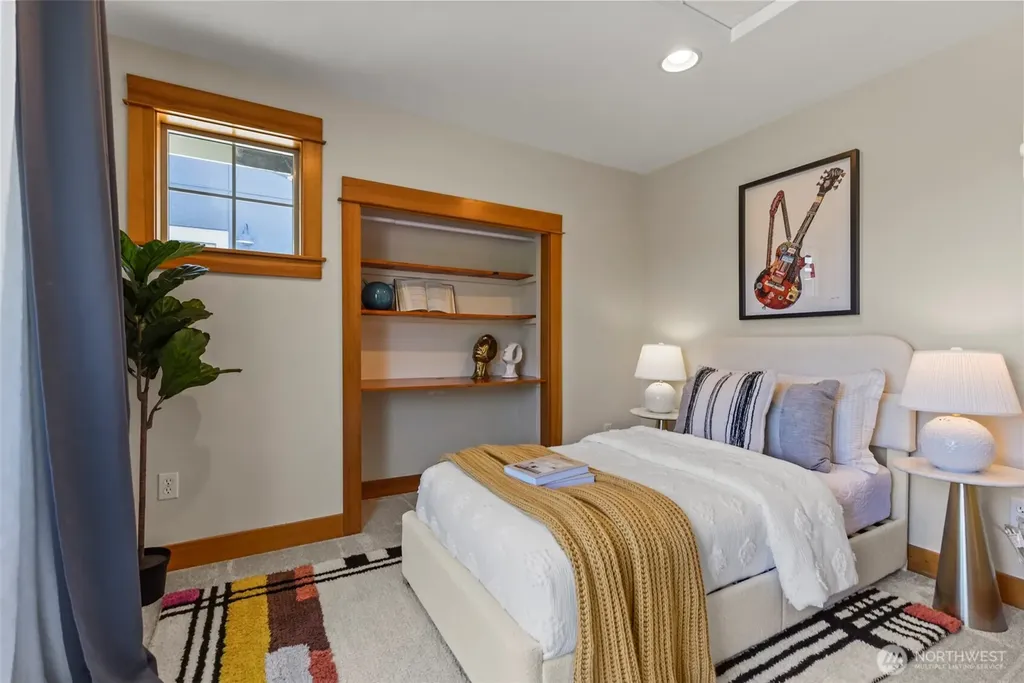 4105 Fremont Avenue N Seattle WA 98103