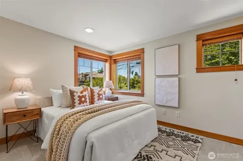 4105 Fremont Avenue N Seattle WA 98103