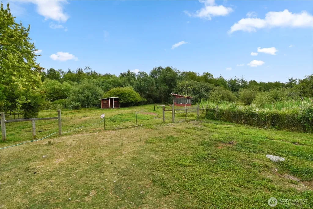 18268 Colony Road Bow WA 98232