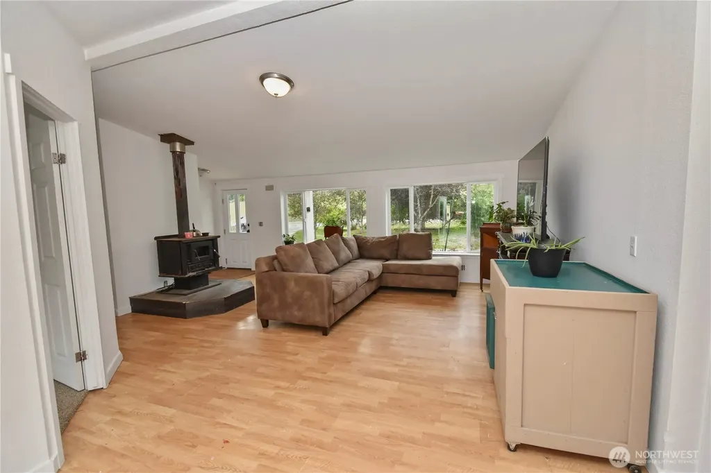 18268 Colony Road Bow WA 98232