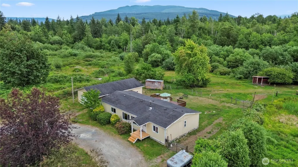 18268 Colony Road Bow WA 98232