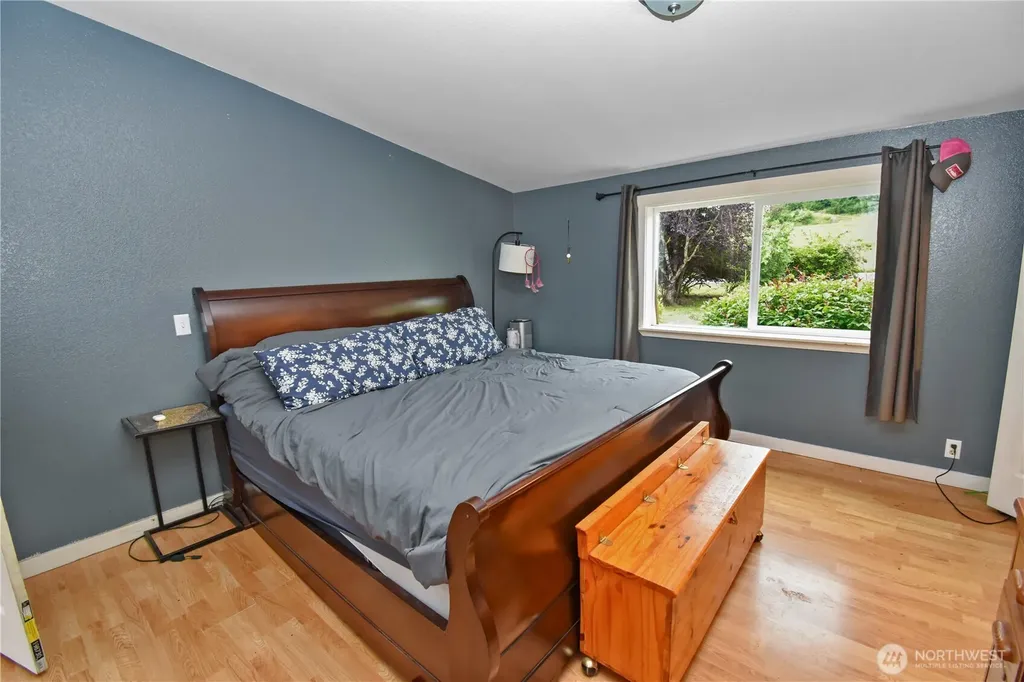 18268 Colony Road Bow WA 98232