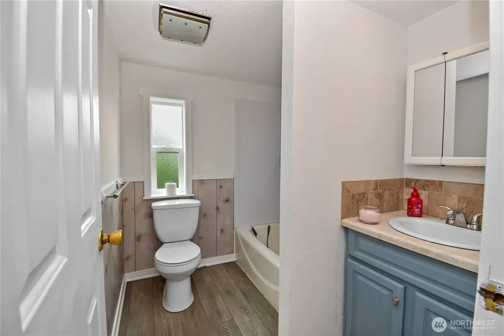 18268 Colony Road Bow WA 98232