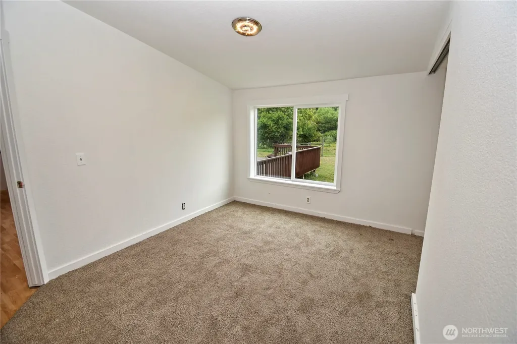 18268 Colony Road Bow WA 98232