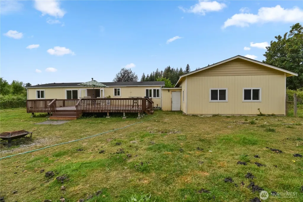 18268 Colony Road Bow WA 98232
