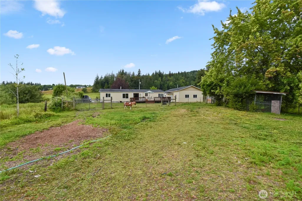 18268 Colony Road Bow WA 98232