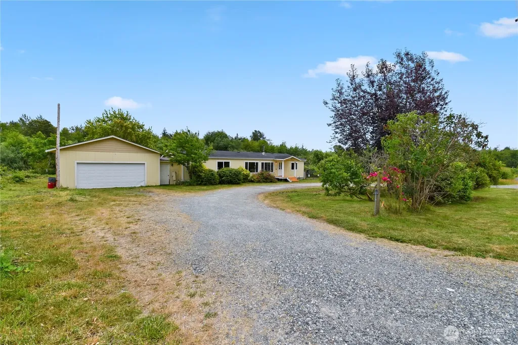 18268 Colony Road Bow WA 98232