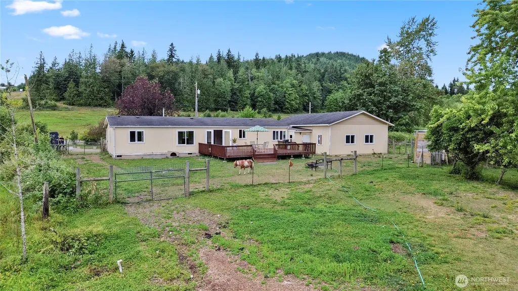 18268 Colony Road Bow WA 98232