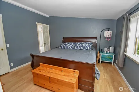 18268 Colony Road Bow WA 98232