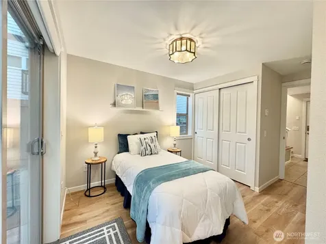 2138 N 113th Street Seattle WA 98133