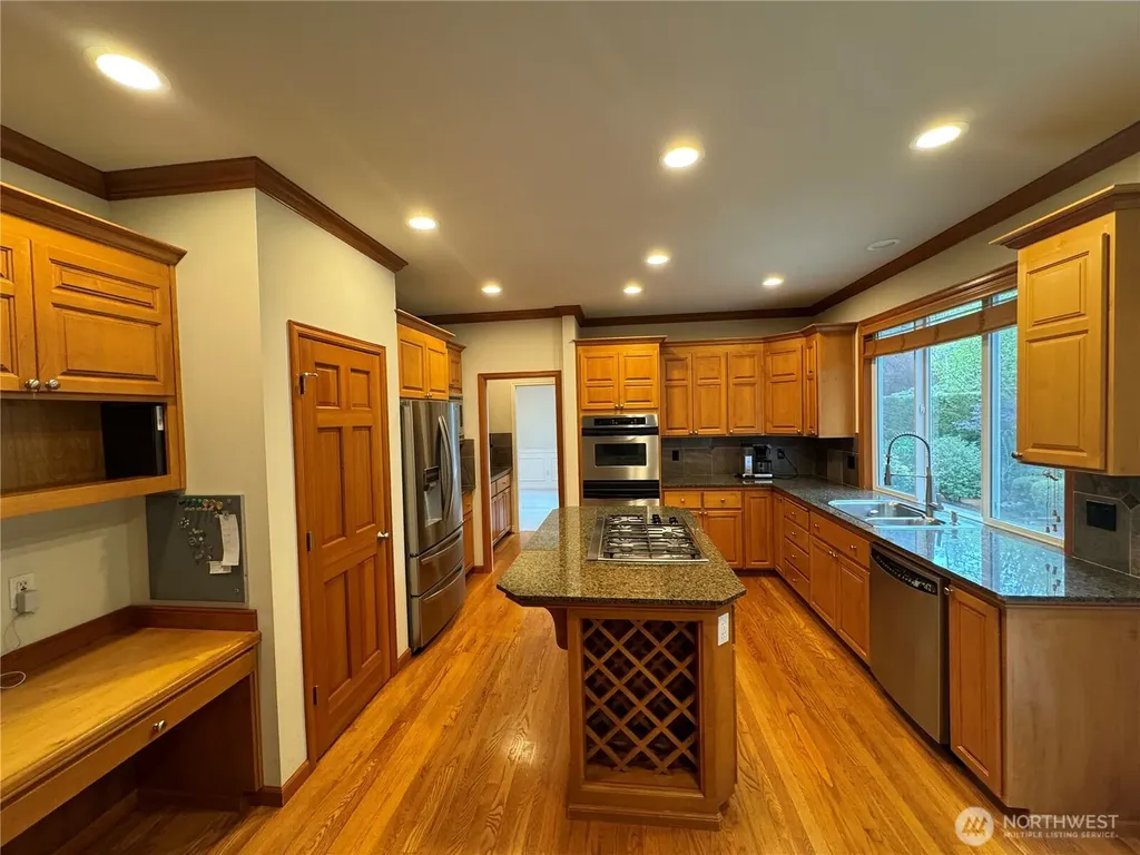 19416 NE 43rd Place Sammamish WA 98074