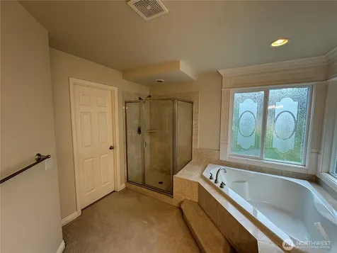 19416 NE 43rd Place Sammamish WA 98074