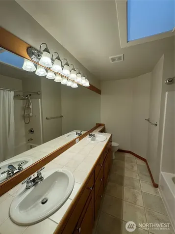 19416 NE 43rd Place Sammamish WA 98074