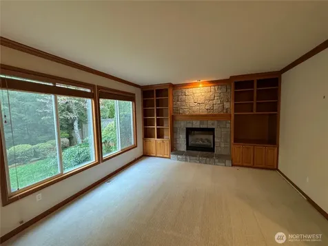 19416 NE 43rd Place Sammamish WA 98074