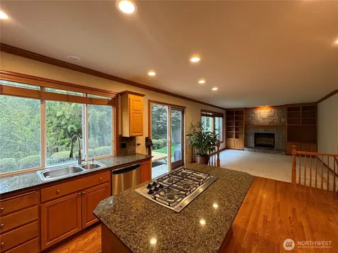 19416 NE 43rd Place Sammamish WA 98074
