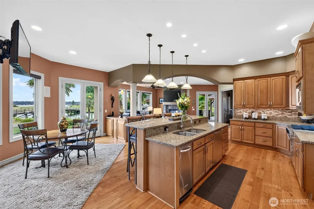 20208 Island Parkway East Lake Tapps WA 98391