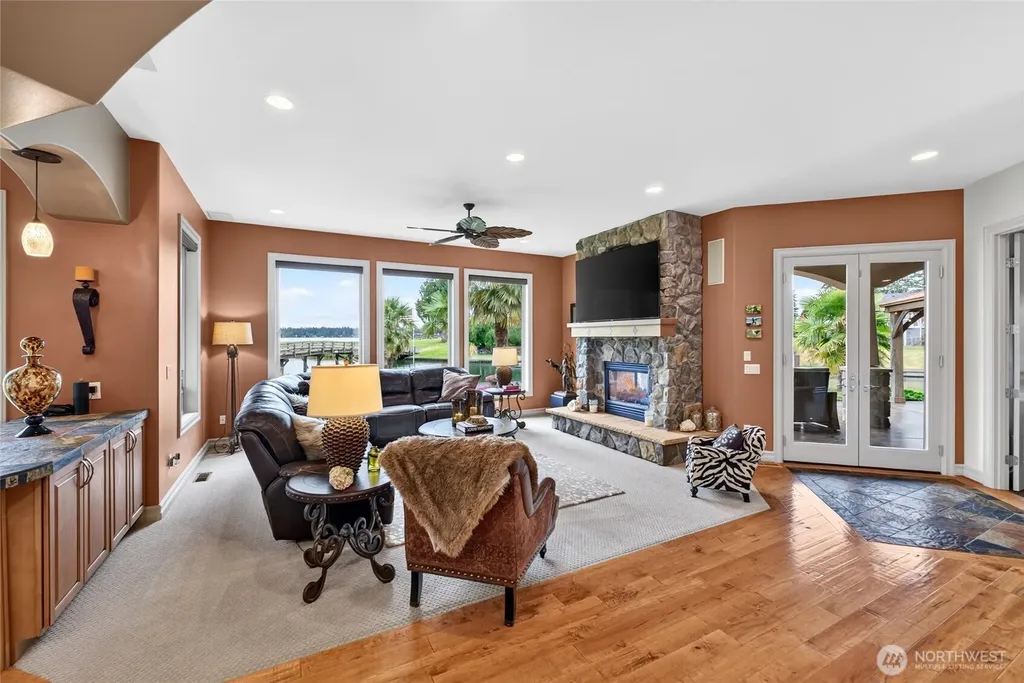 20208 Island Parkway East Lake Tapps WA 98391