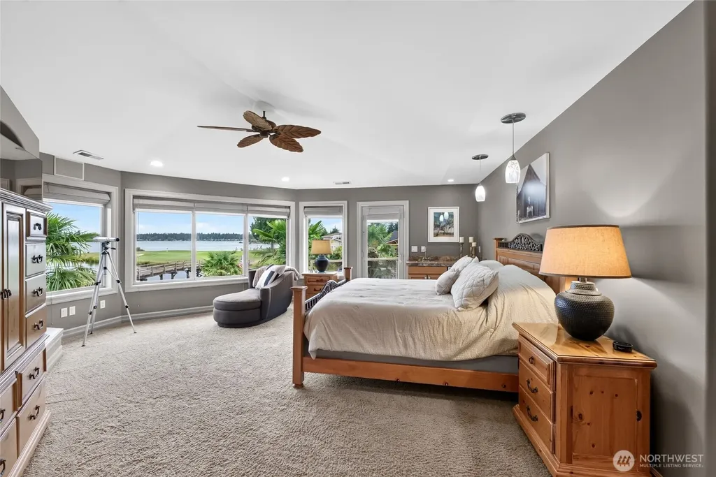 20208 Island Parkway East Lake Tapps WA 98391