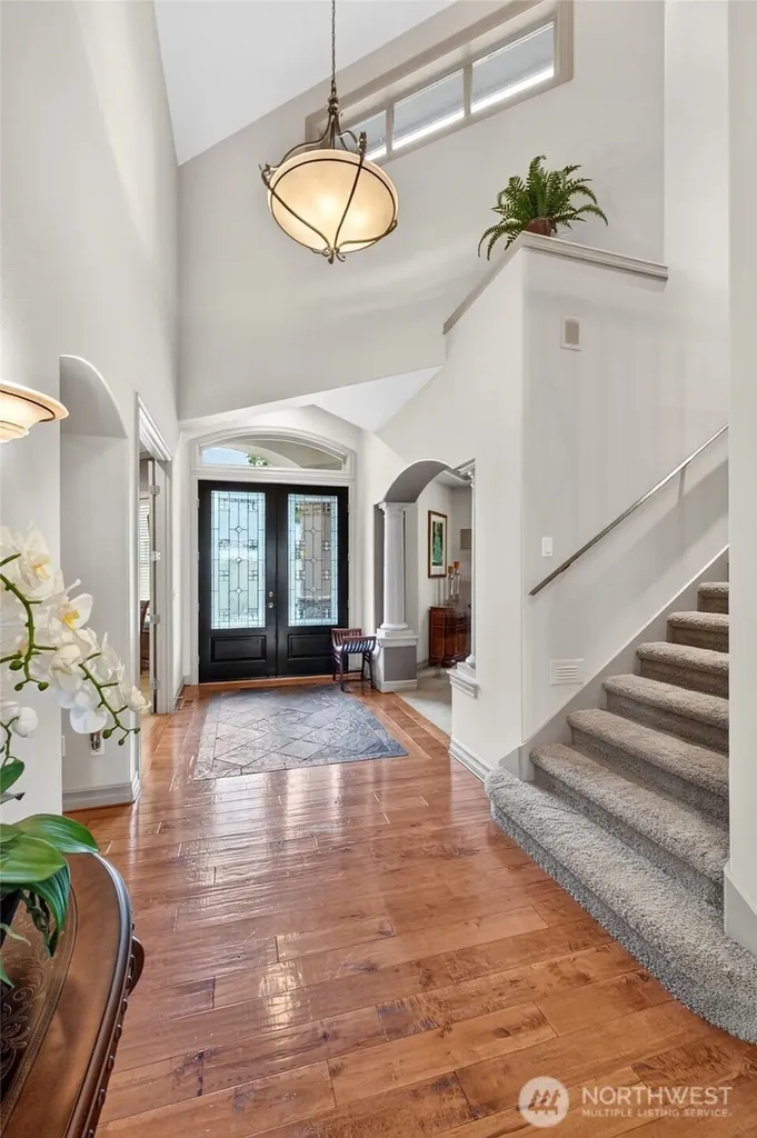 20208 Island Parkway East Lake Tapps WA 98391