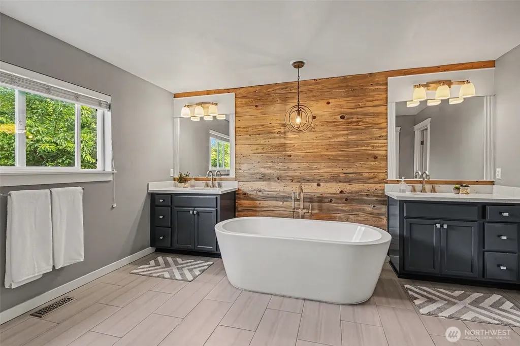 3825 164th Place SE Bothell WA 98012