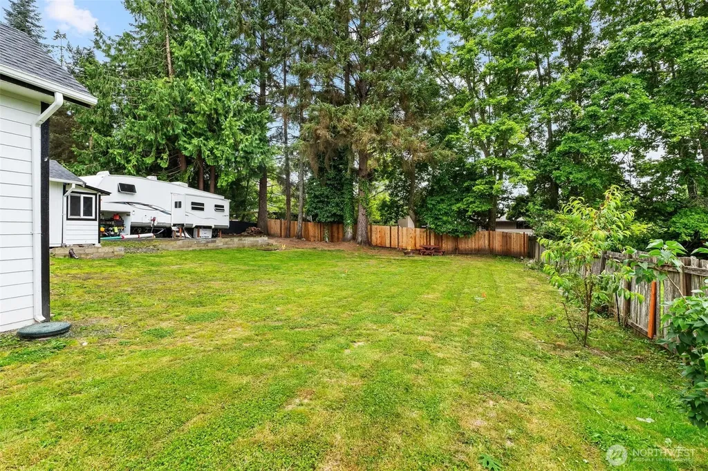 4434 Forest Drive Everett WA 98203