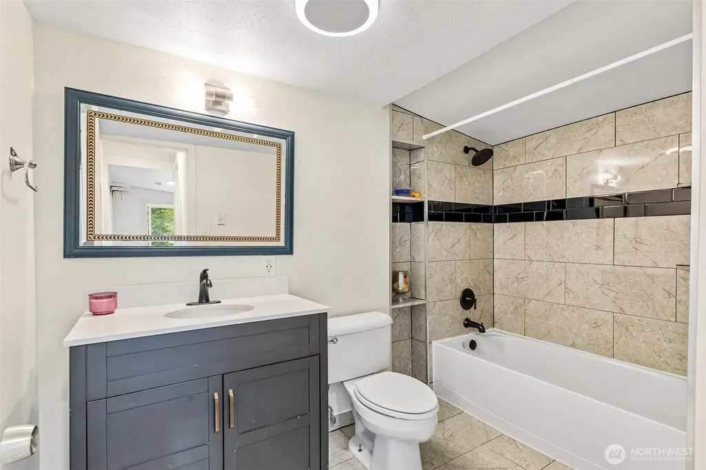 4434 Forest Drive Everett WA 98203