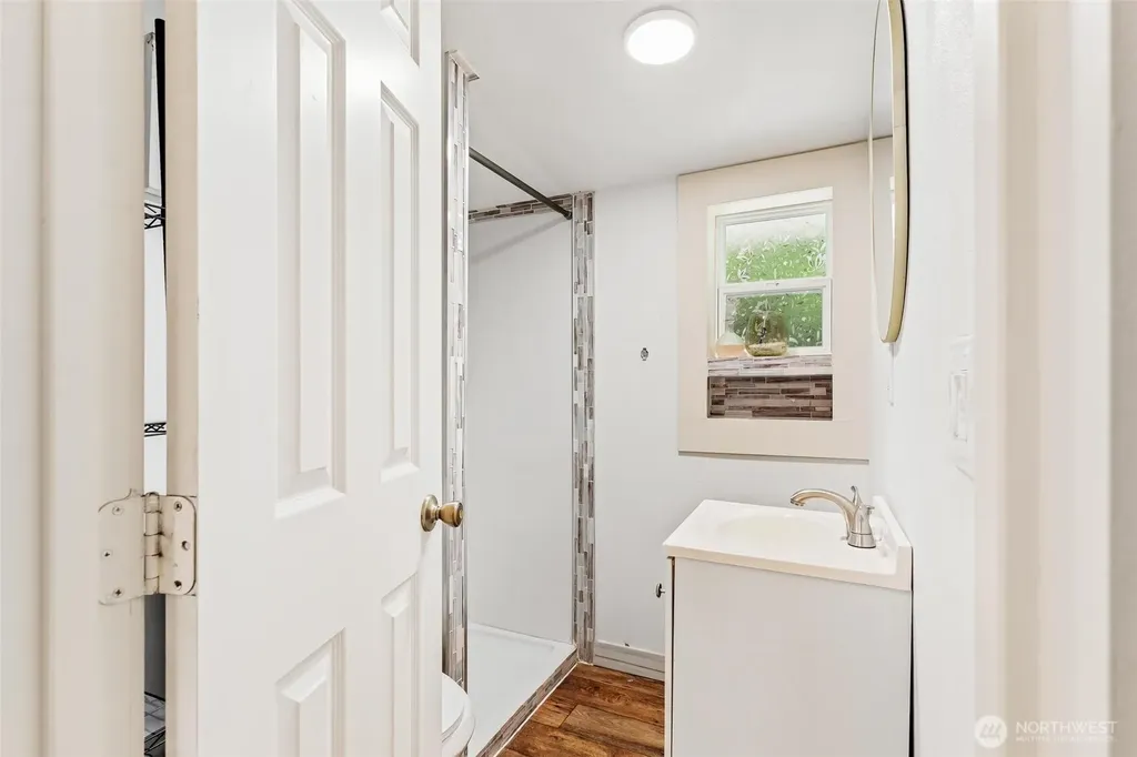 4434 Forest Drive Everett WA 98203