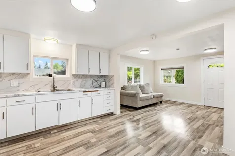 4434 Forest Drive Everett WA 98203