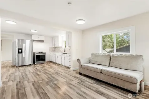 4434 Forest Drive Everett WA 98203