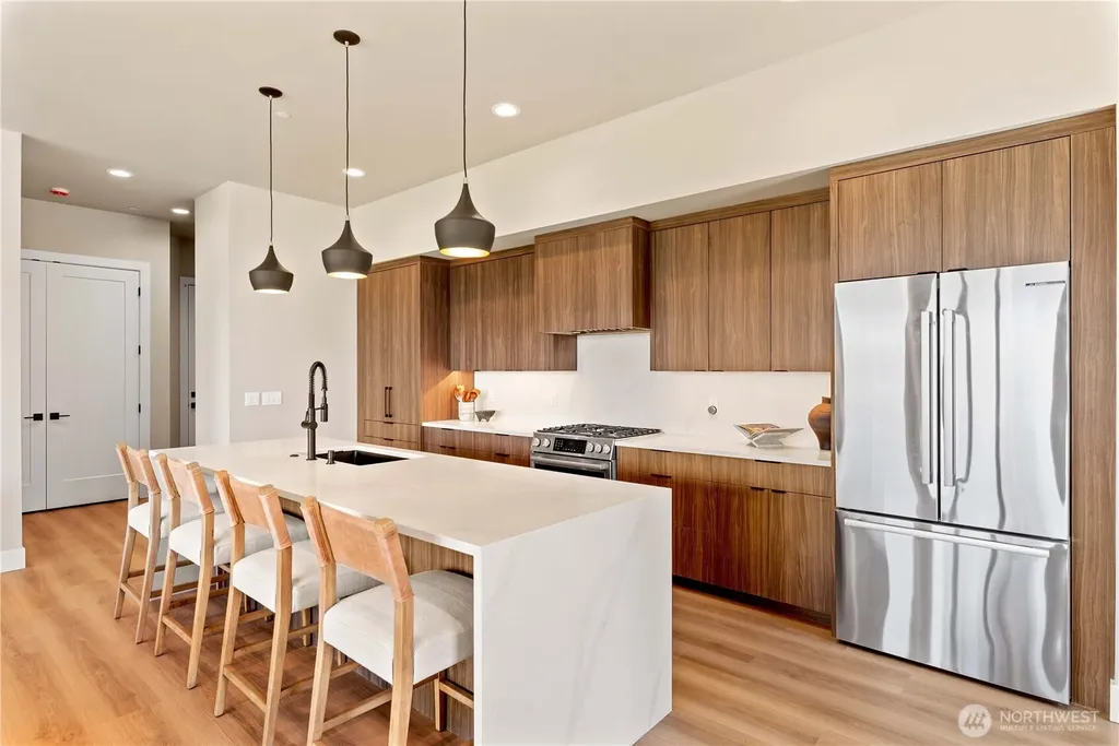 9604 Ridgeview Drive NW Quincy WA 98848
